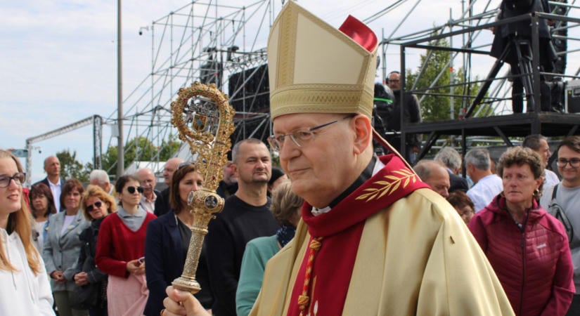 Szent István öröksége ma is arra kötelez, hogy egymás testvérei legyünk