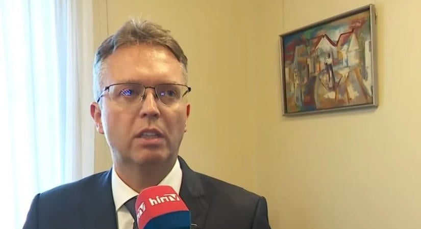 Hankó Balázs: Nem bujkálok, nincs rejtegetnivalóm, itt dolgozom a parlamentben