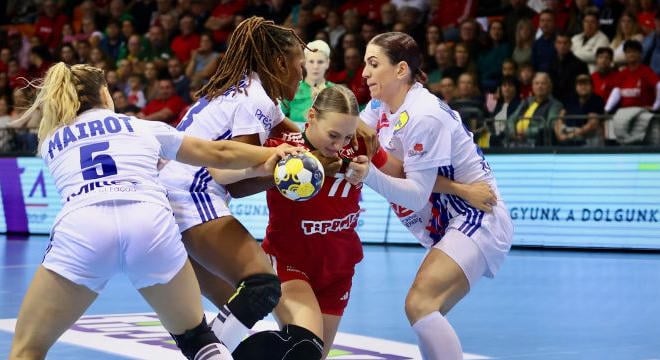 Idegenben verték az olimpiai döntőst a női kézisek