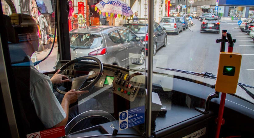 Meghosszabbítják az útvonalát, augusztus végétől az Örs vezér tere és a Dózsa György úti metróállomás között közlekedik a 81-es trolibusz