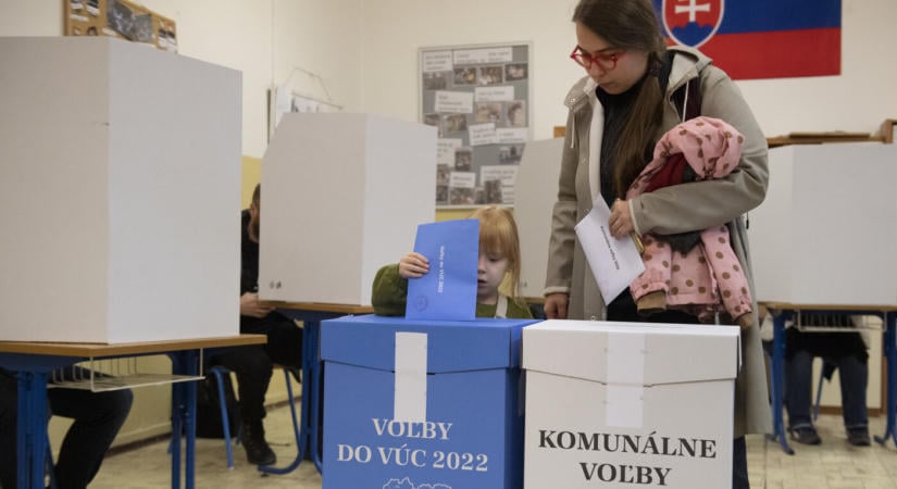 Választás 2026 – A szavazólapok fehér és kék színnel lesznek megkülönböztetve