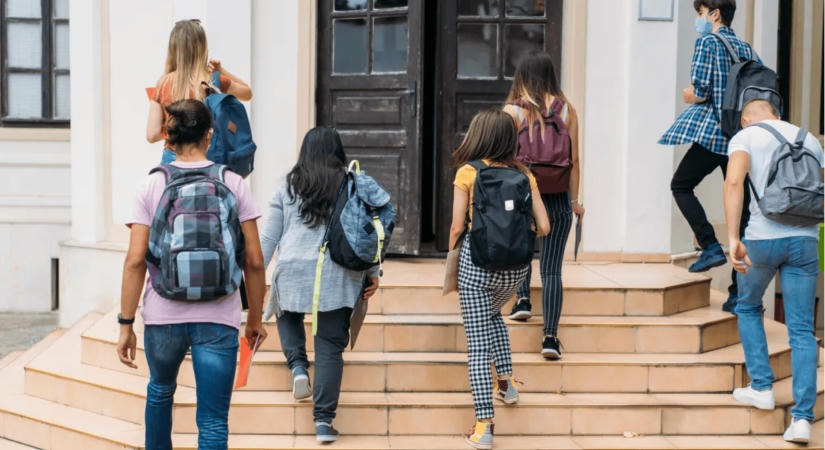 Ki irányítja majd az iskolák hátországát? Verseny indult a vezetői székekért