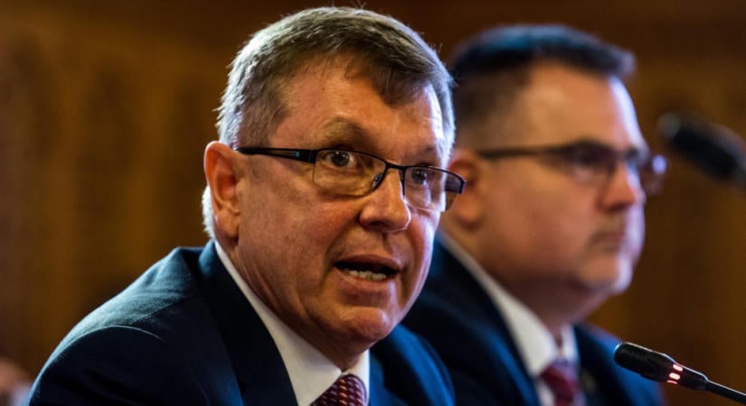 Beidézték Matolcsy Györgyöt és Varga Mihályt az MNB-ügyet vizsgáló bizottság következő ülésére