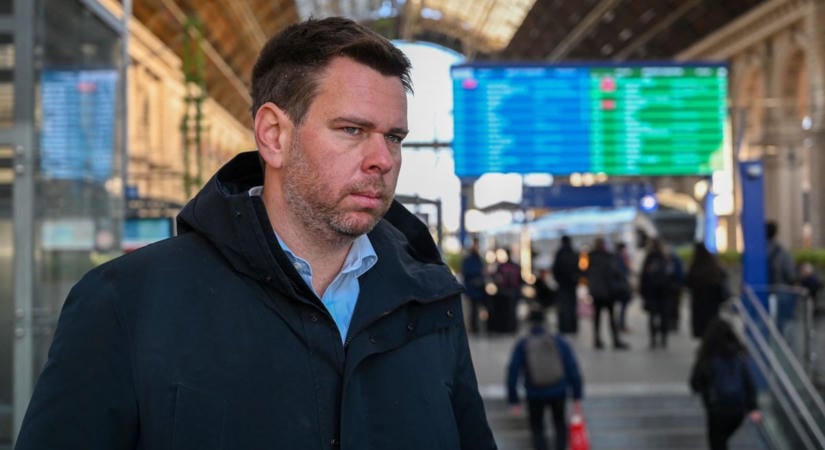 Nagyon úgy tűnik, hogy Vitézy Dávid állami forrásból folytatná az M1-es autópálya bővítését: ehhez azonban meg kell egyeznie még az MKIF-fel