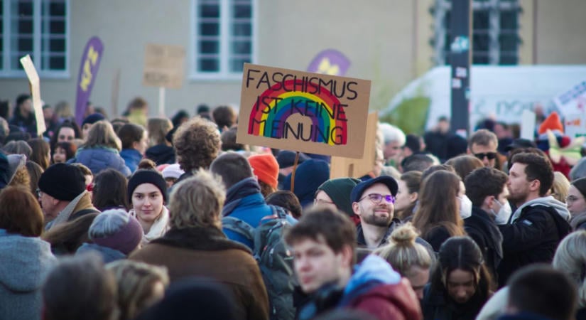 Felmérés: 5-ből 1 német emigrálna, ha az AfD kormányra kerülne