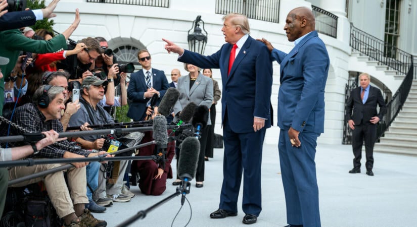 Rendkívüli bejelentéssel állt elő Donald Trump Oroszország kapcsán