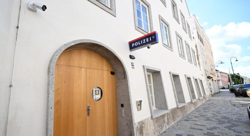 Átadták a Hitler szülőházában kialakított rendőrkapitányságot Ausztriában