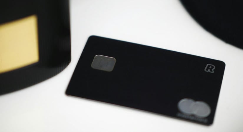 Ez állhat a nagy Revolut-leállás hátterében