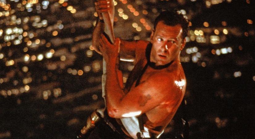 Így újította meg házassági fogadalmát a súlyos beteg Bruce Willis és felesége - videó