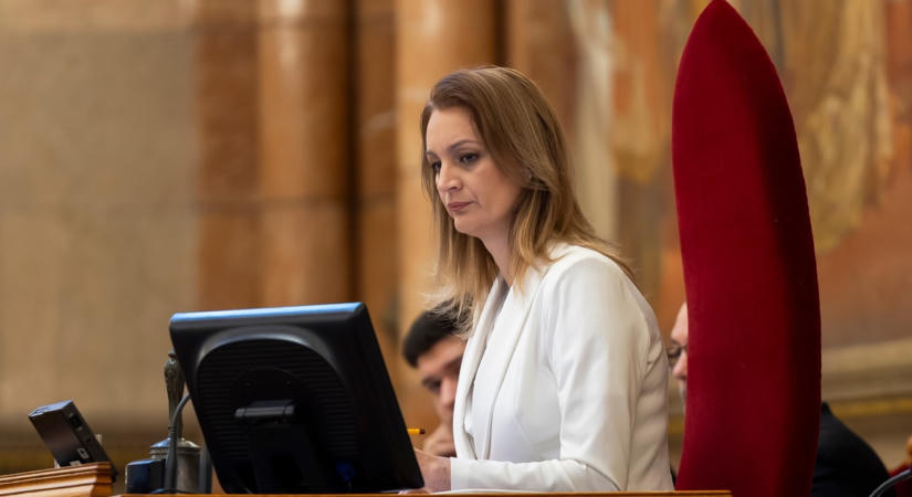 Tegnap este jelent meg a bejegyzés: rendkívüli intézkedéseket jelentett be Forsthoffer Ágnes