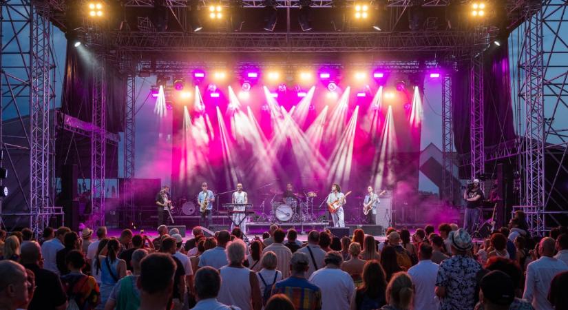 Világsztárok, finom borok, divatbemutatók: jön a 14. Paloznaki Jazzpiknik