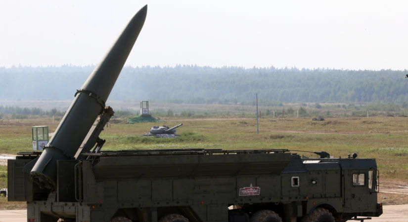 "Mint a földrengés": pusztító bombázás az ukrán nagyvárosban, Kijevet ballisztikus rakétákkal támadta Moszkva