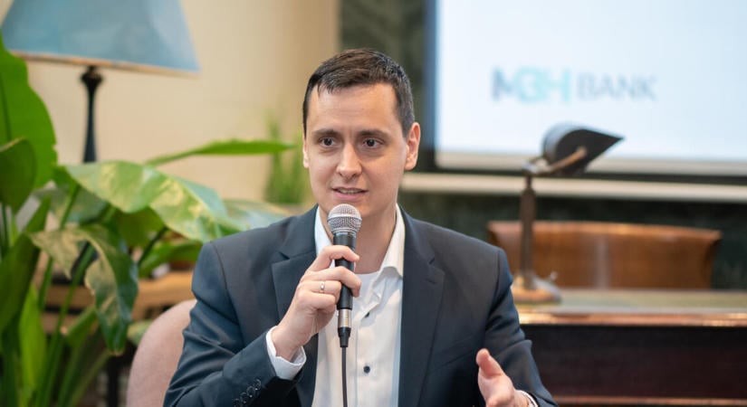 Elemző: ha a kormány minden ígéretét betartja, 2030-ig nem valósul meg az euróbevezetés feltétele