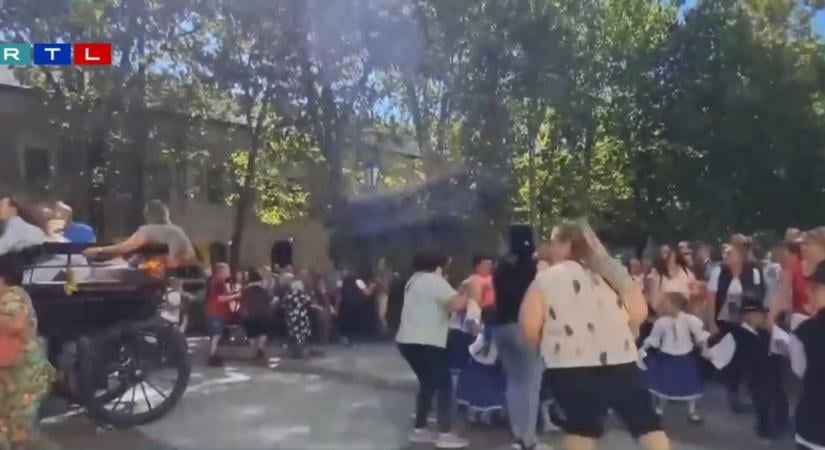 Megvadult lovak vágtattak be a tömegbe Kiskunfélegyházán, négyen megsérültek