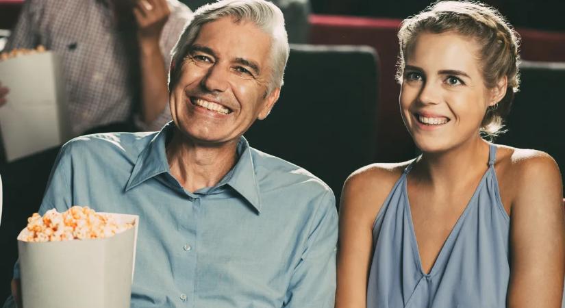 30 évvel idősebb pasik tetszenek? Nem biztos, hogy apakomplexusod van, de ezt jó, ha tudod