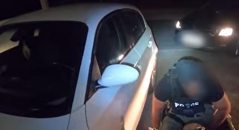 Lecsapott a Mecsek kommandó: az autópályán és az autó ablakán át is repültek a százezrek! – VIDEÓ