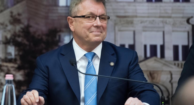 ATV: Házkutatást tartott az ügyészség a Matolcsy-klánnál