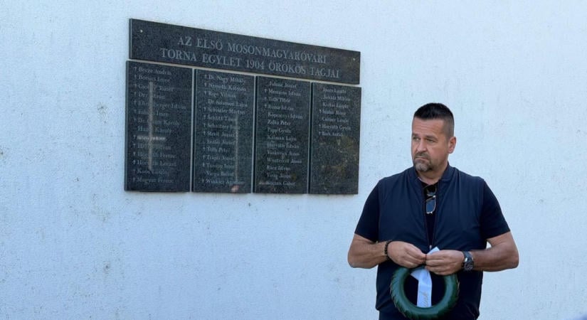 Rácz Istvánra, az MTE örökös tagjára emlékeztek