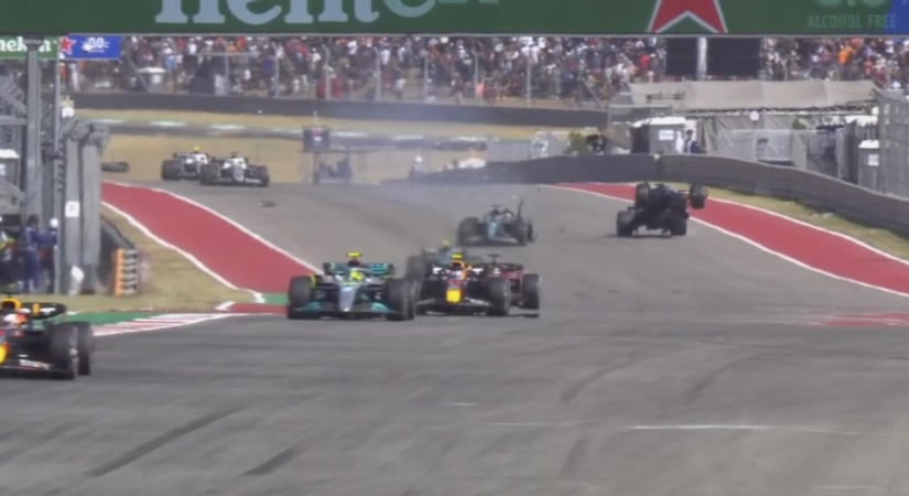 Videón az életveszélyes manőver Alonso ellen, ami után az F1-pilóta eltiltását követelték
