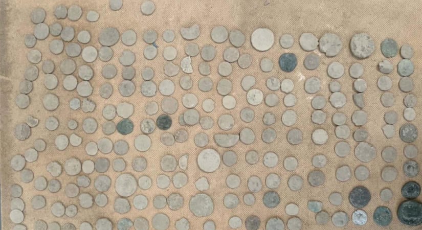 Több mint 700 római kori érmét találtak Somogyban