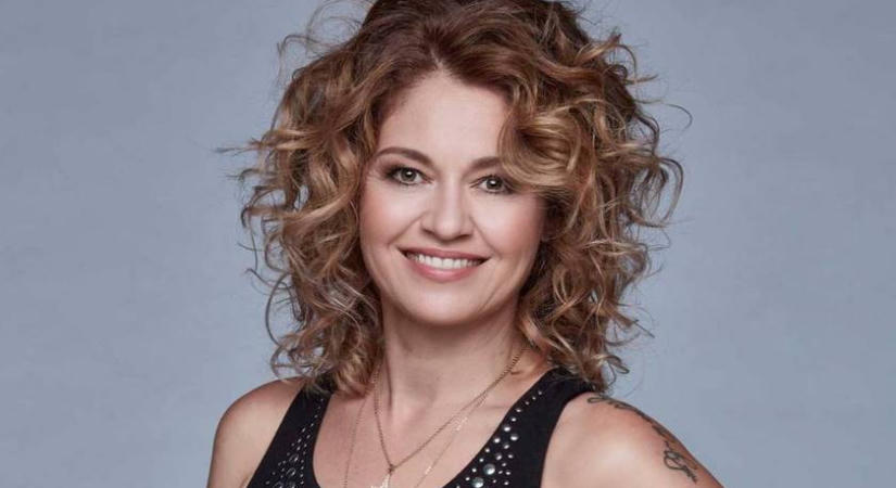 Meglepő, mivel foglalkozik az 53 éves Koós Réka: régi házakat újít fel