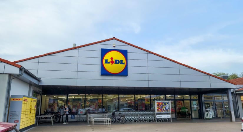 Bejelentést tett a magyar Lidl: az egész hálózatukat érintően lepasszolnak egy vásárlókedvenc szolgáltatást – ez lesz a tarifával