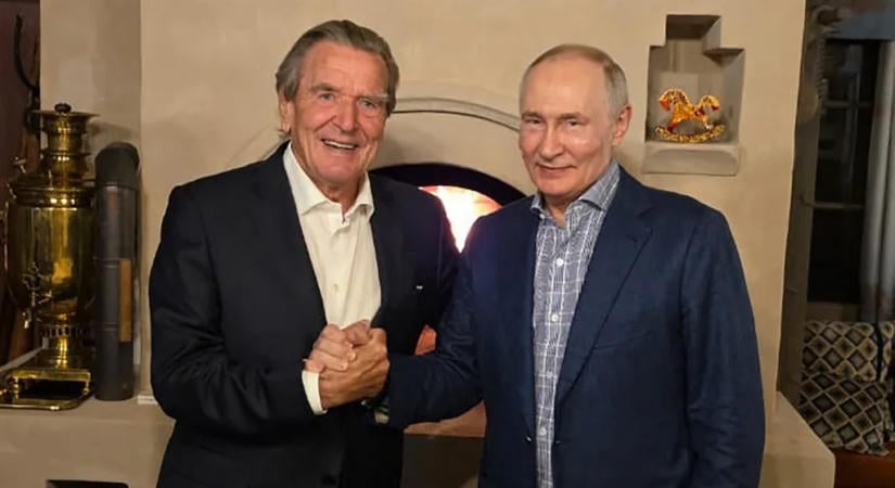 Részt vett Putyin születésnapi ünnepségén Gerhard Schröder volt német kancellár
