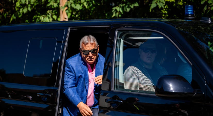 Kiszúrtunk valamit az Orbán Viktorról Párizsban készült lesifotón