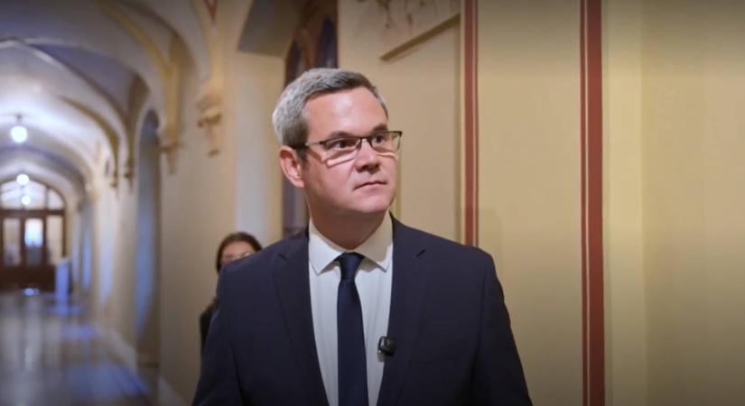Hankó Balázs már csak rendőri kísérettel távozik a Parlamentből? - kiderült, mikor jön ki a Fidesz irodájából - videó