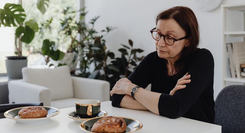 „Titokban örültem, hogy elköltözött a gyerek” – Anyák vallomásai a bűntudatról