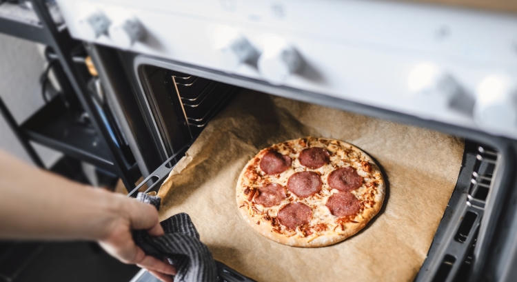 Okoskód: a jövő pizzásdoboza már a sütővel kommunikál