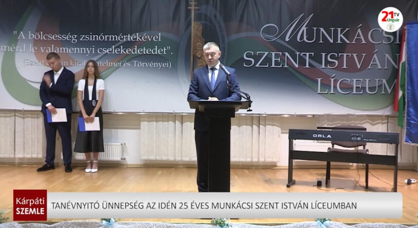 Tanévnyitó ünnepség az idén 25 éves Munkácsi Szent István Líceumban (videó)
