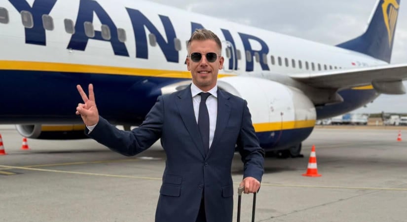 Magyar Péter előtt mozgalmas napok állnak, a reptérről jelentkezett