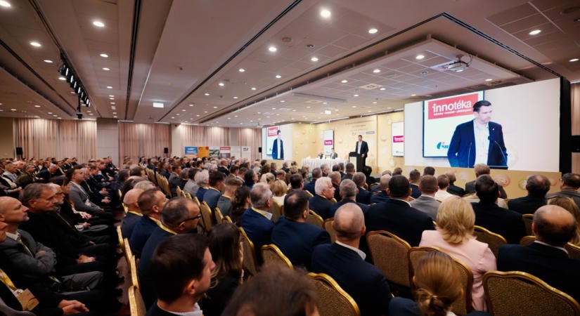Félévszázados jubileumot ünnepelt az útügyi szakma Egerben