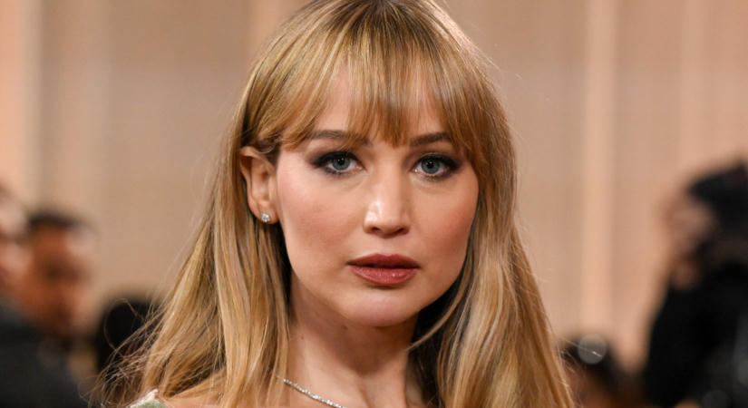 Visszafogott tiniből, a vörös szőnyeg nagybetűs dívája - Jennifer Lawrence stílusnapló