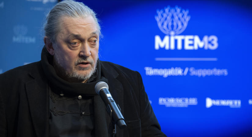 Vidnyánszky Attila kijelentette, hogy esze ágában sincs önként távozni