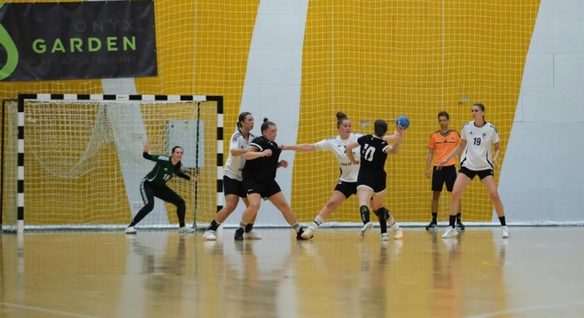 Női kézilabda: jobban bírta a hajrát az ellenfél