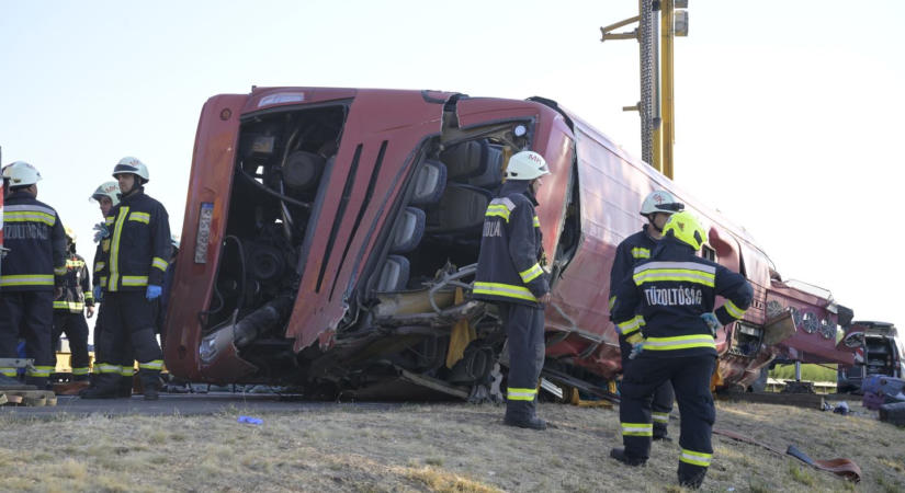 Kísérteties hasonlóságok: három lengyel zarándokbusz-tragédia, ami sokkolta az országot