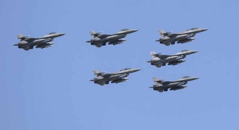 Változik a NATO-protokoll: egyszerűbben tűzparancsot kaphatnak a vadászgépek