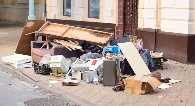 Őszi lomtalanítás: ezt most semmiképp ne tegye ki az utcára