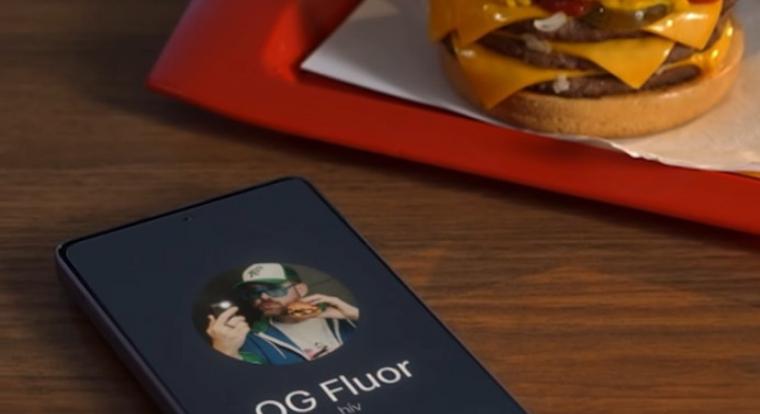 Valami nagy dologra készül Fluor Tomival a McDonald’s