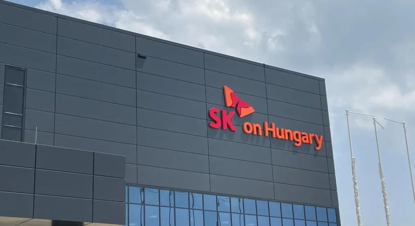 Újabb százmilliós bírságot kapott az iváncsai akkumulátorgyár