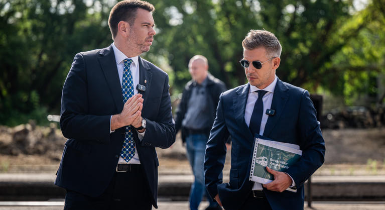 „Ez férfimunka volt” – megszületett az egyezség, jönnek az uniós milliárdok