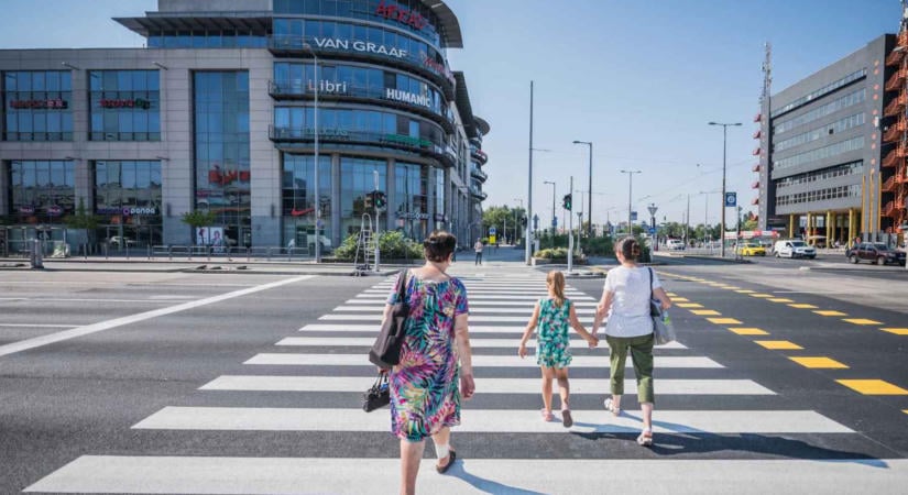 Megszavazták: még több helyen kell lassítaniuk a budapesti autósoknak