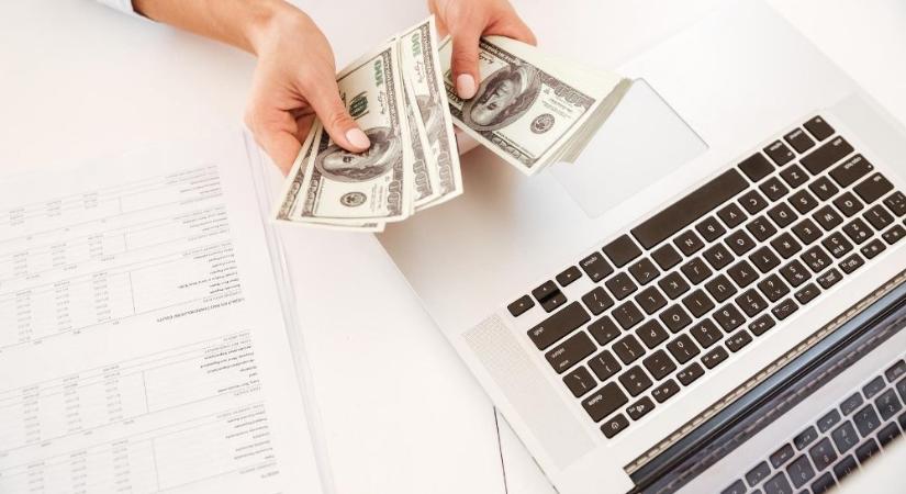 A betegek után közel húszmilliót vett fel ez a nő – Sikkasztás miatt kell most felelnie