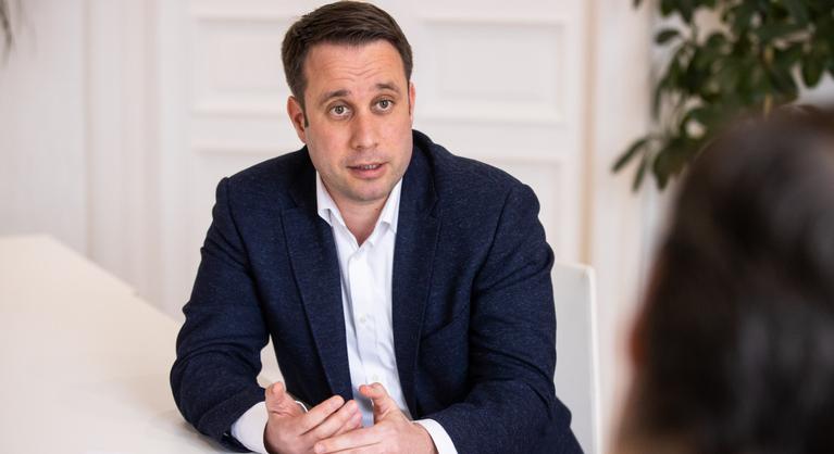 Dömötör Csaba: A baloldal ipari szintre emelte a választók sértegetését