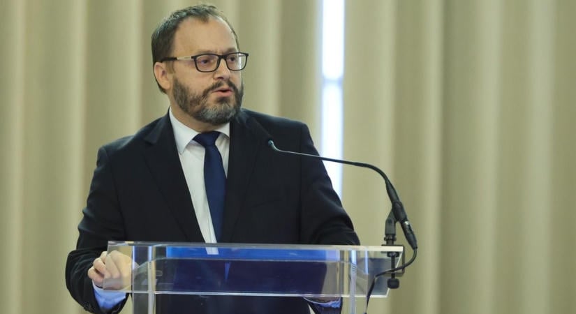 Kármán András már ünnepel: bejelentést tett az uniós forrásokról – "Hivatalos, az Európai Bizottság szerint hazánk megfelel a jogállamisági elvárásoknak"