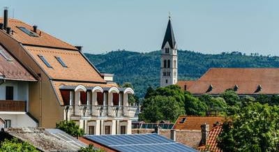 Befejeződött Keszthely déli kapujának felújítása: 5 kilométeren újult meg a forgalmas bevezető szakasz