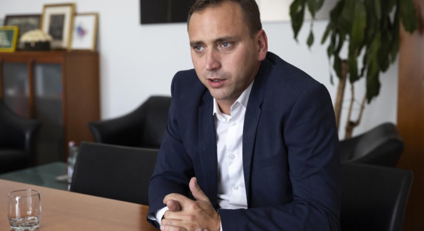 Őrsi Gergely kijöhet a börtönből, bűnügyi felügyeletbe kerül