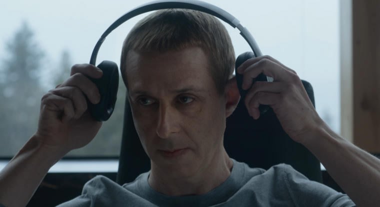 A Mark Zuckerberget megformáló Jeremy Strong szerint nem kell bocsánatot kérnie a kollégáitól a method acting miatt